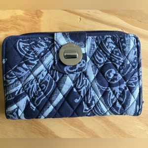 Vera Bradley RFID Turnlock Wallet